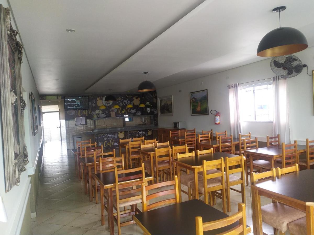 Hotel Dayse Santana de Parnaíba Екстериор снимка
