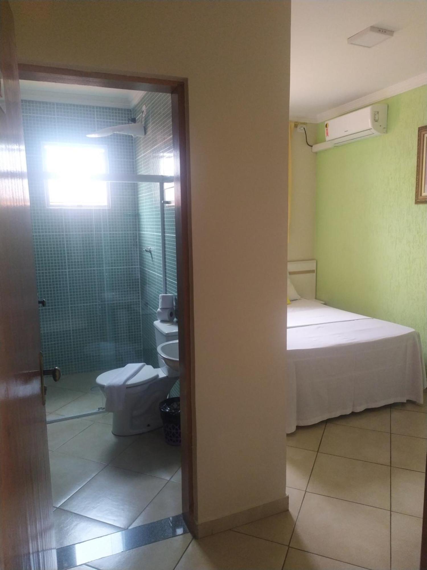 Hotel Dayse Santana de Parnaíba Стая снимка
